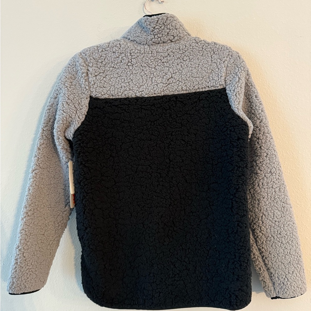 32 Degrees Gray and Black Sherpa Pullover - Picture 4 of 5